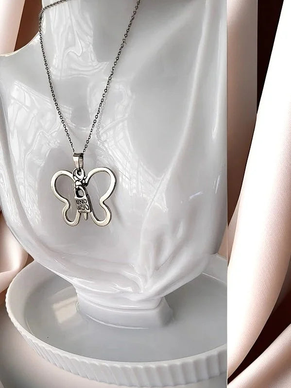 Mariposa Necklace Set